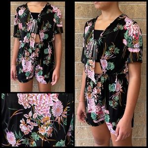 👚Ming Long Small short floral romper